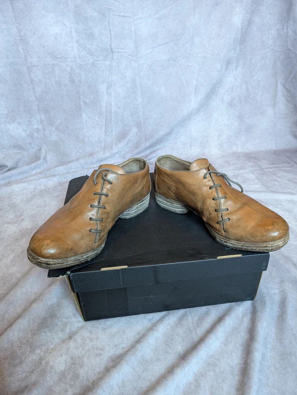 hoof heel horse leather derby